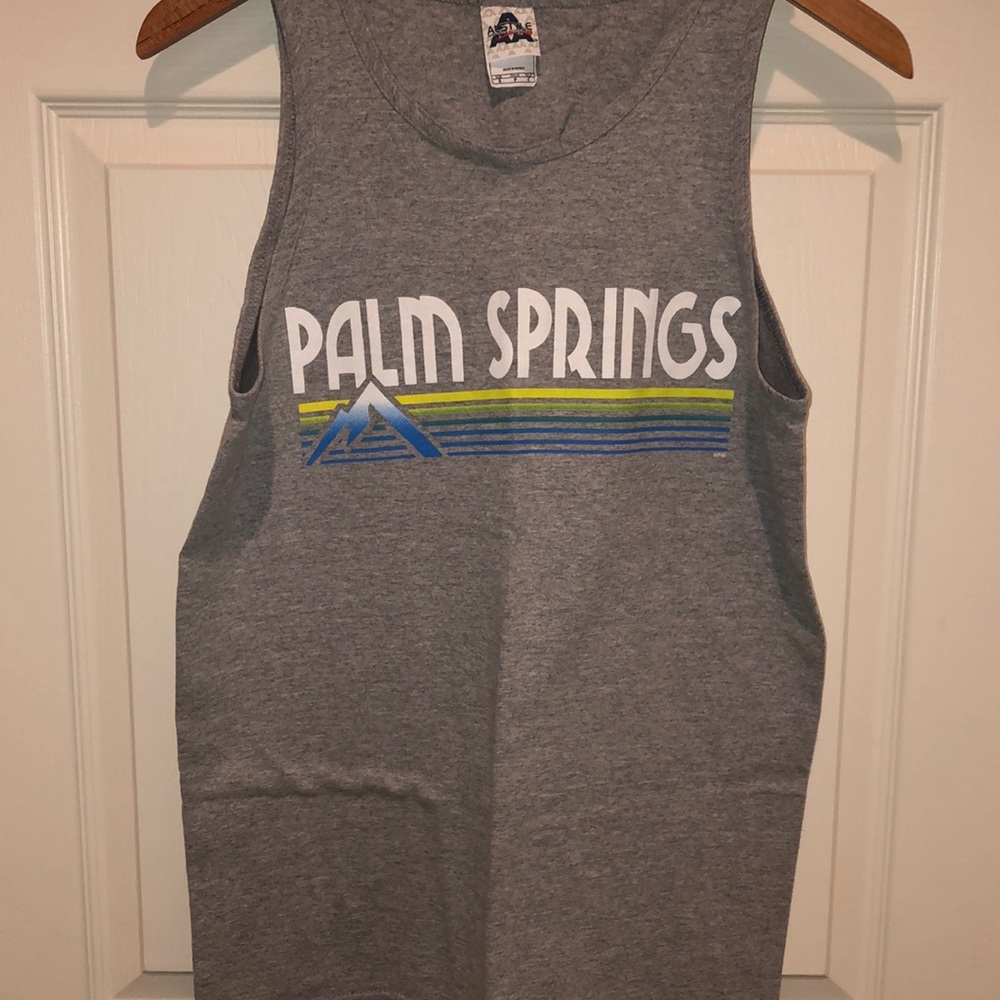 Palm Springs Tank Top Size small.